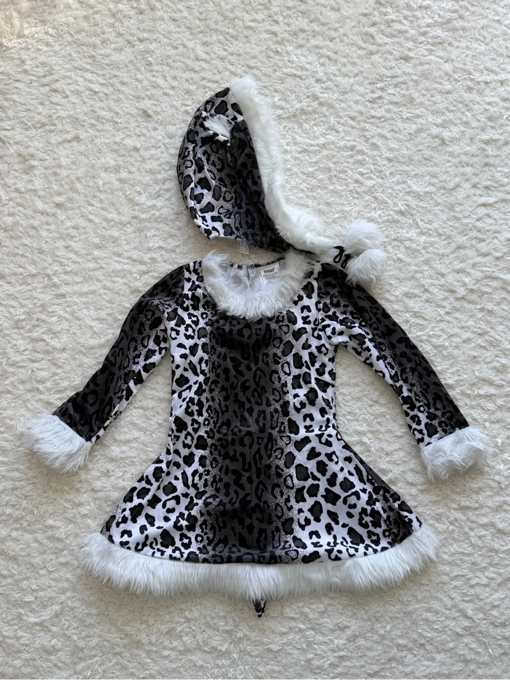 Snow Leopard Child Costume. Age 4-6 years.